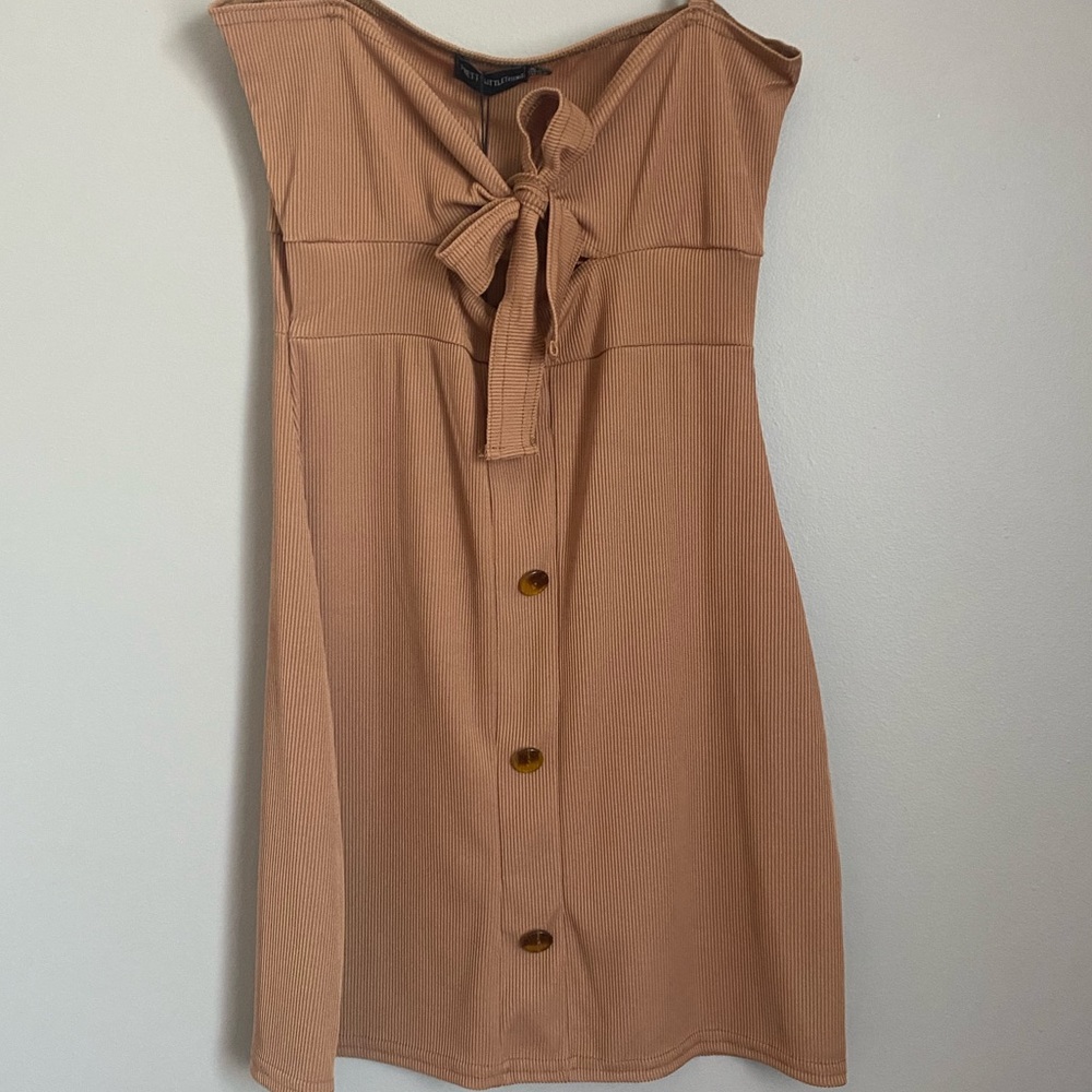 Brown dress